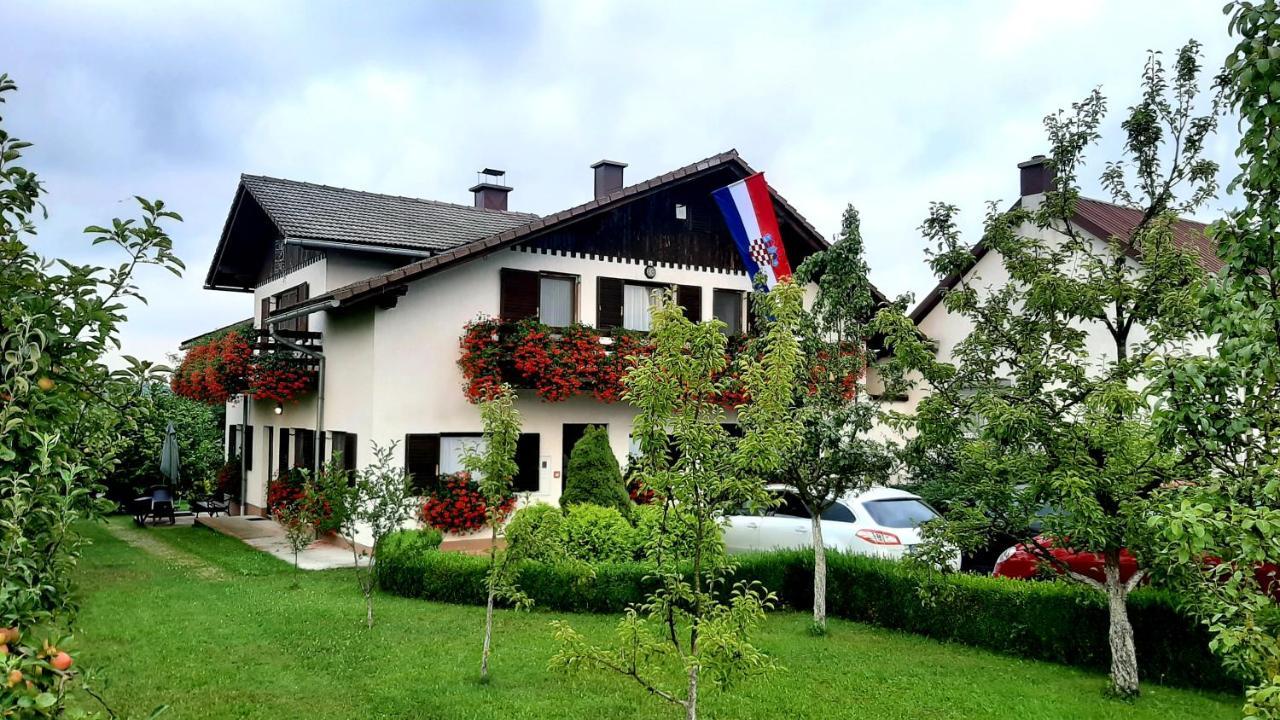 Lika Story Apartment Йосипдол Екстериор снимка