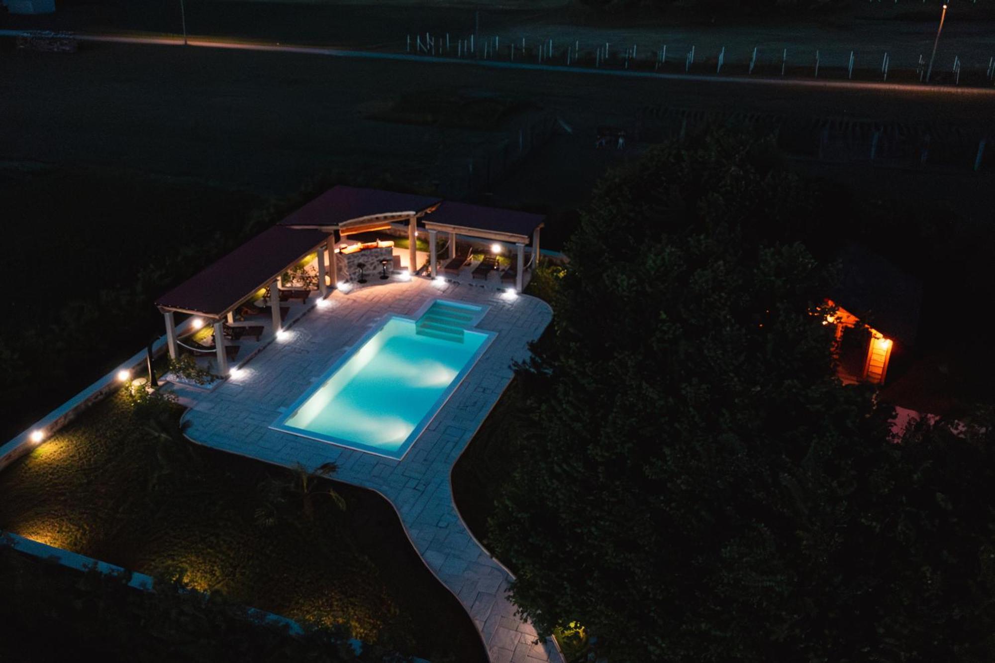 Lika Story Apartment Йосипдол Екстериор снимка